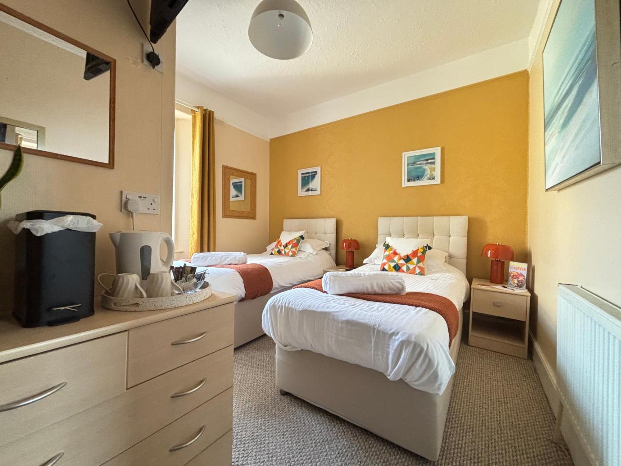 Three Palms Hotel Paignton Buitenkant foto