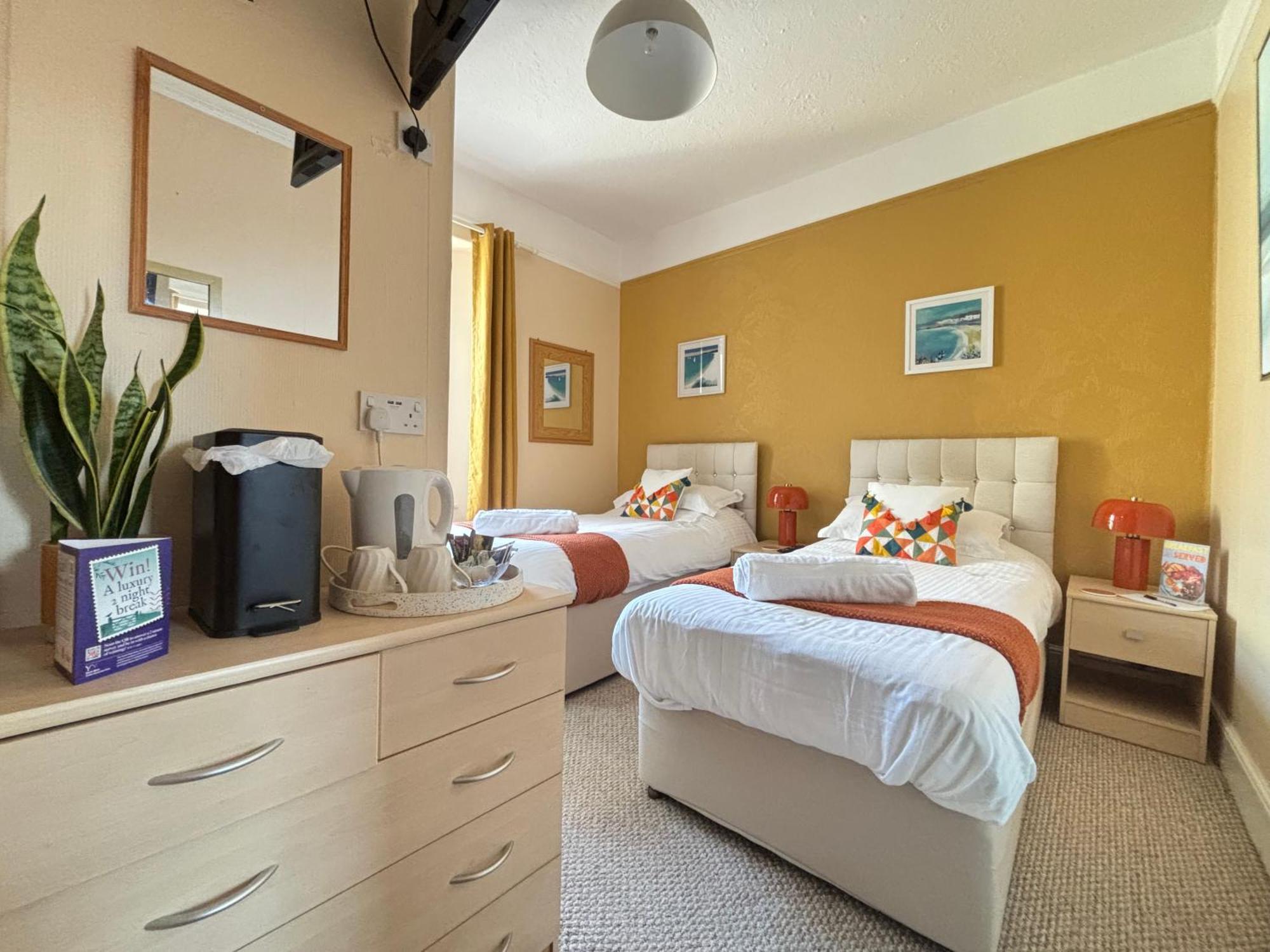 Three Palms Hotel Paignton Buitenkant foto